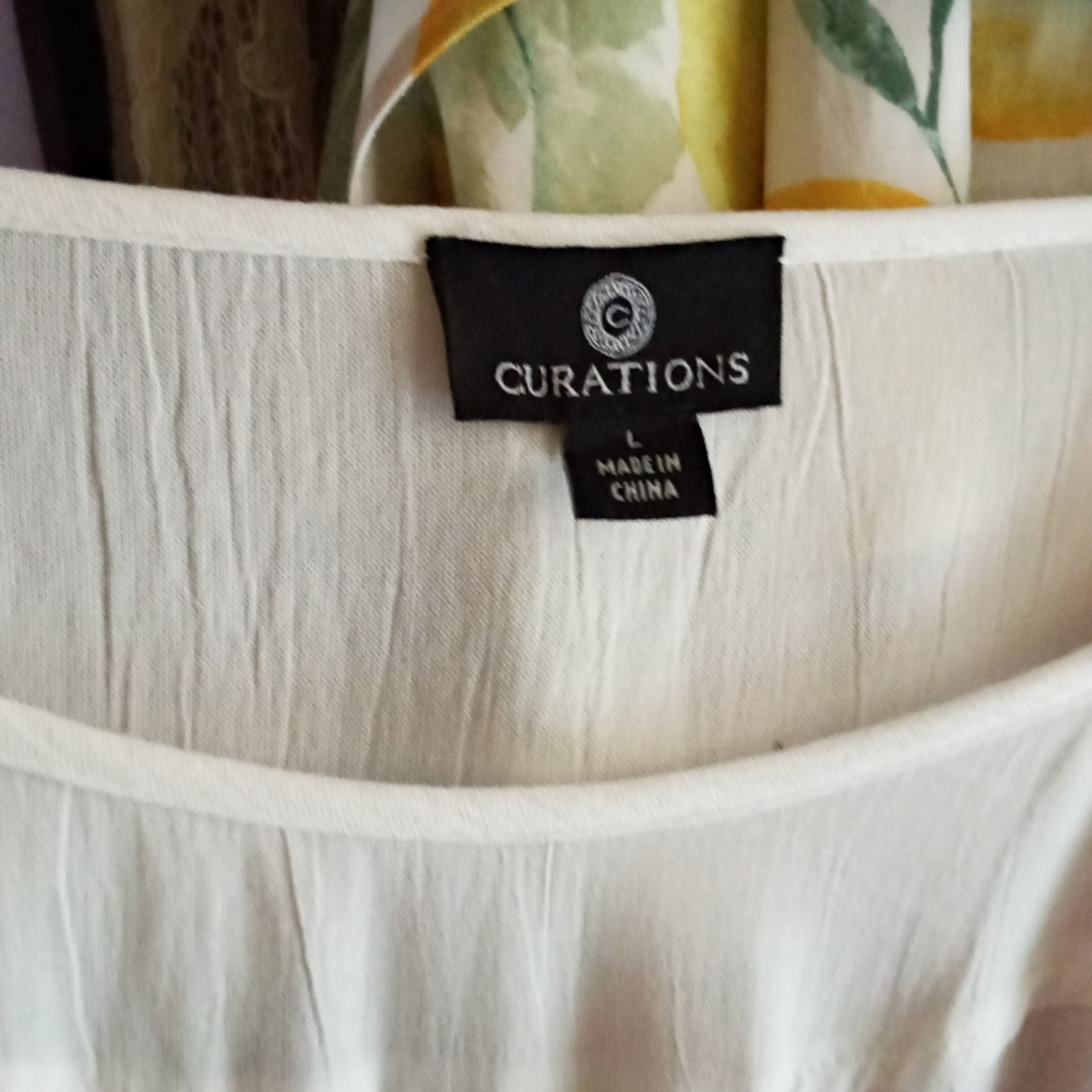 Blouse - Picture 2 of 2